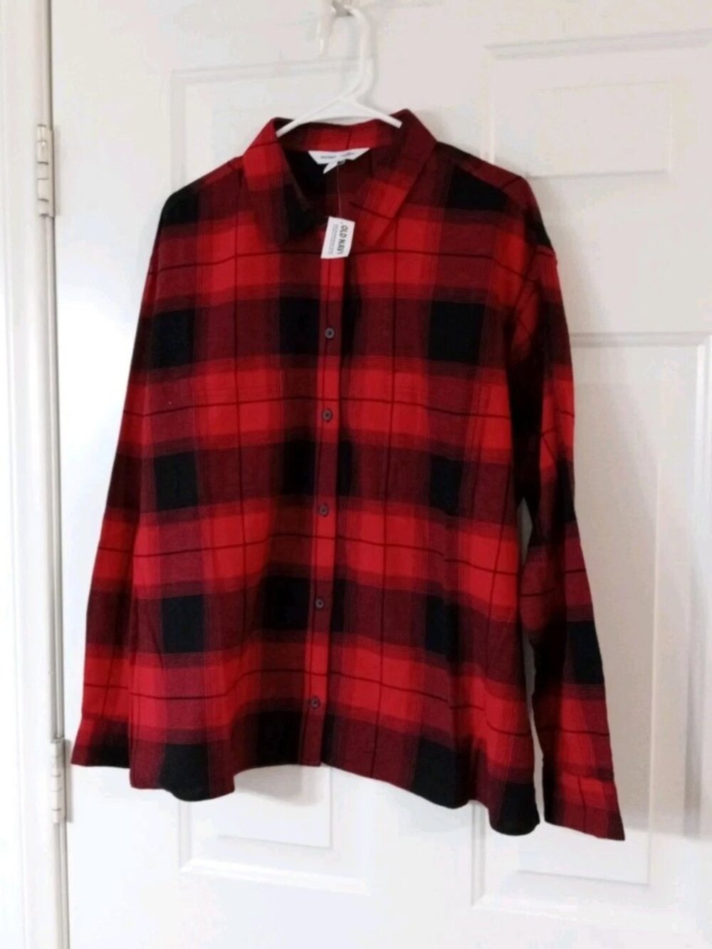 Old Navy Men's XLT Red Black Plaid Button Up Long Sleeve Flannel Shirt NWT